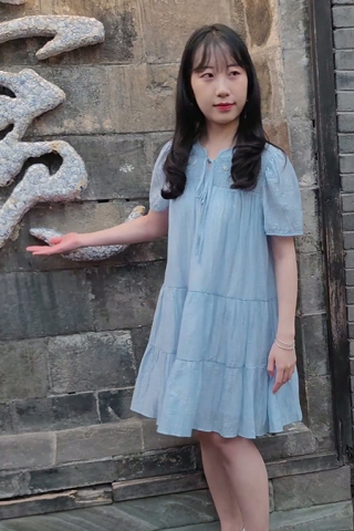 XM203蓝色连衣裙清纯小姐姐景区打卡拍照，粉色内内
